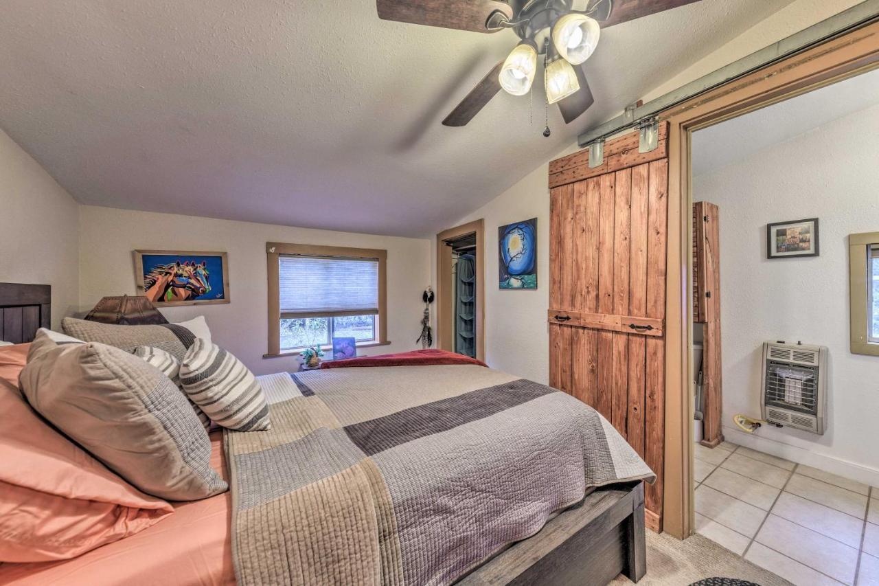 Cozy High Rolls Cottage Near Hiking Trails! Cloudcroft Bagian luar foto